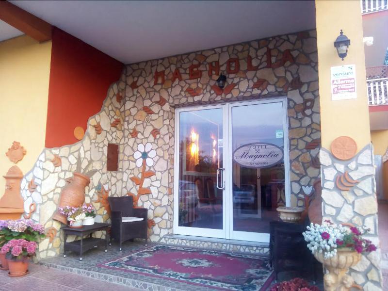 Hotel Magnolia Valmontone Exterior foto